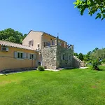 Lipa Villa *