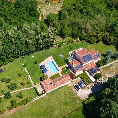 Villa Lipa *