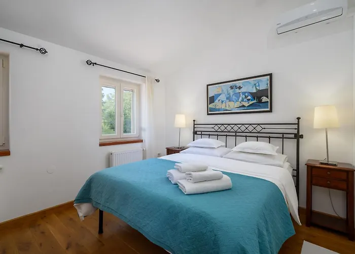 Βίλα Lipa Krnica