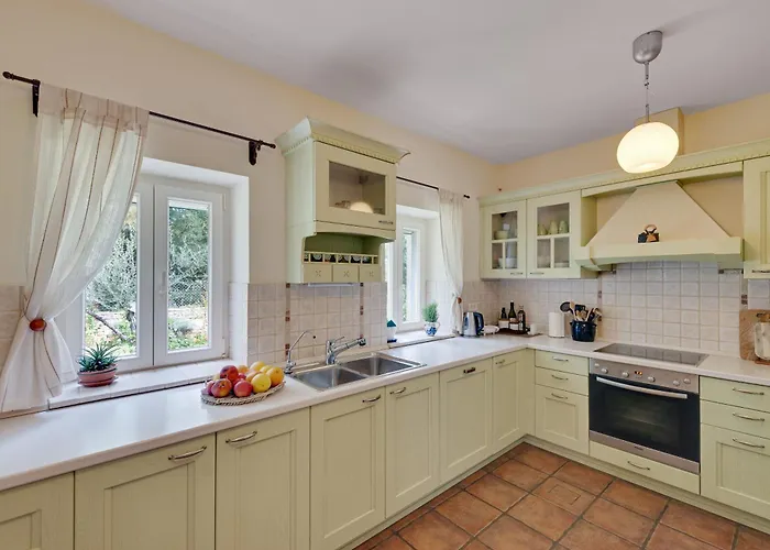 Βίλα Lipa Krnica